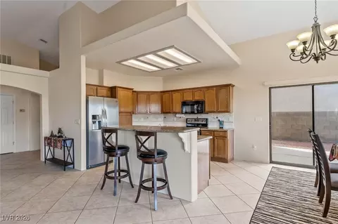 Kitchen - 1418 Palm Dr, Laughlin, NV 89029 photo 2 of 6