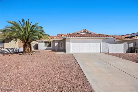 413 Mckenzie Dr, Henderson, NV 89015