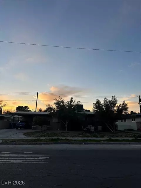 1313 Pyramid Dr, Las Vegas, NV 89108