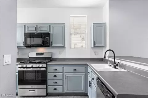 5324 Pendergrass St, North Las Vegas, NV 89081