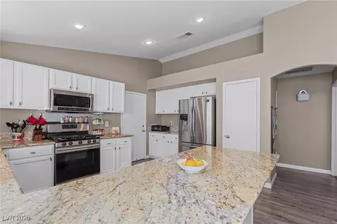 7633 Buckskin Ave, Las Vegas, NV 89129