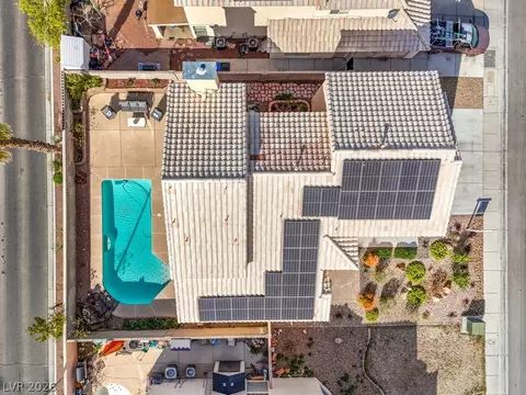 4833 Spanish Wells Dr, North Las Vegas, NV 89031