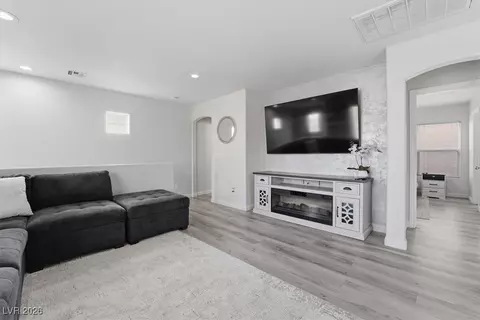 6255 Peneplain Ave, Las Vegas, NV 89139