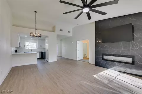 10525 Autumn Pine Ave #203, Las Vegas, NV 89144