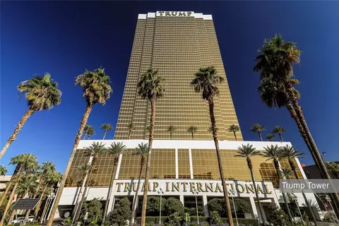 2000 N Fashion Show Dr #5220, Las Vegas, NV 89109
