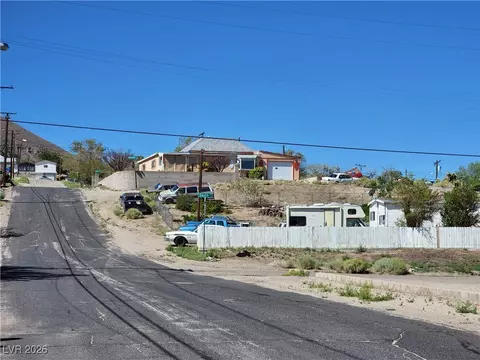 383 S Prospect St, Tonopah, NV 89049