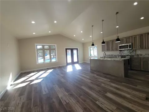 Living - 2321 Campton St, Ely, NV 89301 photo 4 of 6