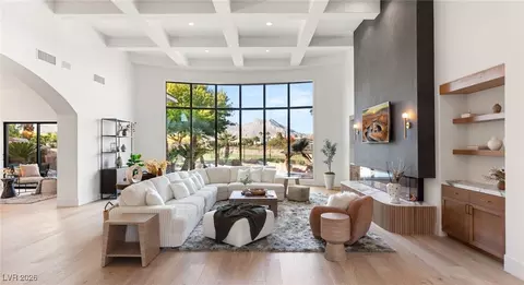 10324 Summit Canyon Dr, Las Vegas, NV 89144