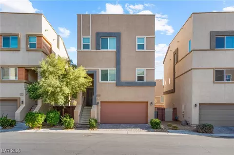 10529 Shiny Skies Dr, Las Vegas, NV 89129