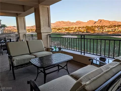 9208 Tesoras Dr #201, Las Vegas, NV 89144