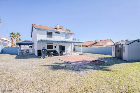 Exterior - 3095 Quantana Way, Laughlin, NV 89029 photo 7 of 10