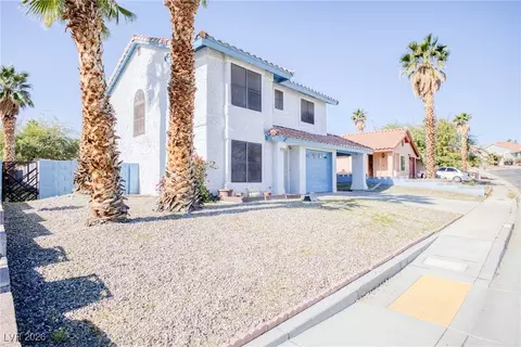 Exterior - 3095 Quantana Way, Laughlin, NV 89029 photo 2 of 10