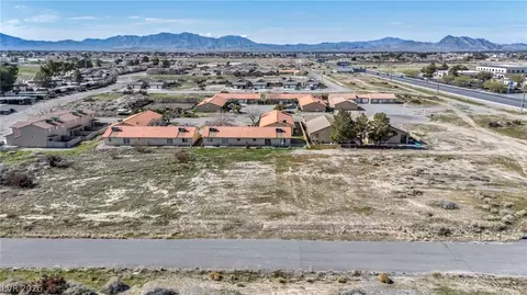 1060 S Leo Ct, Pahrump, NV 89048