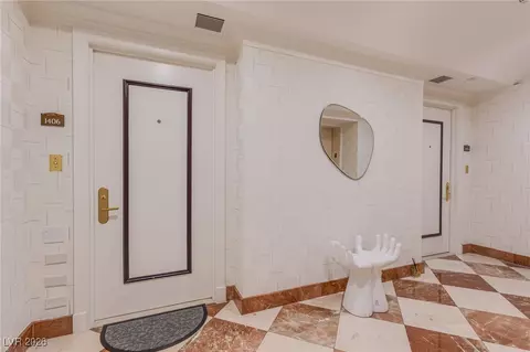 2877 Paradise Rd #1406, Las Vegas, NV 89109