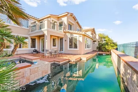 2900 Carmelo Dr, Henderson, NV 89052