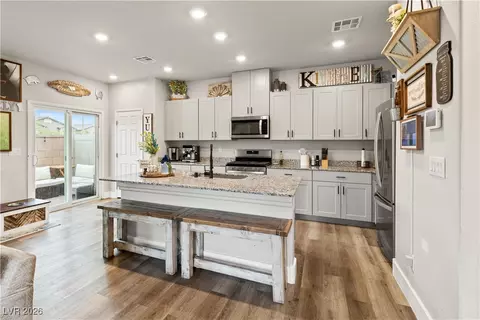 7562 Brody Meadows St, North Las Vegas, NV 89084
