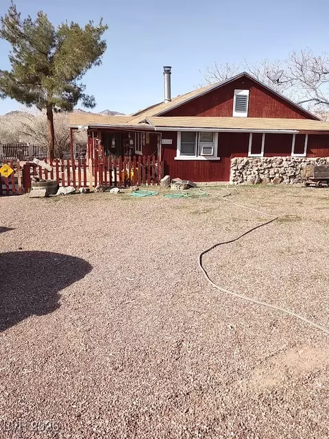 210 E Cedar St, Beatty, NV 89003