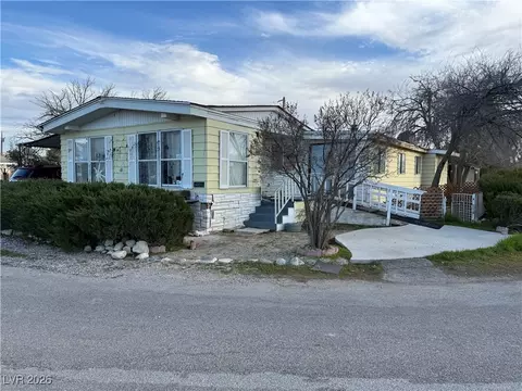 131 Yukon St, Pahrump, NV 89048