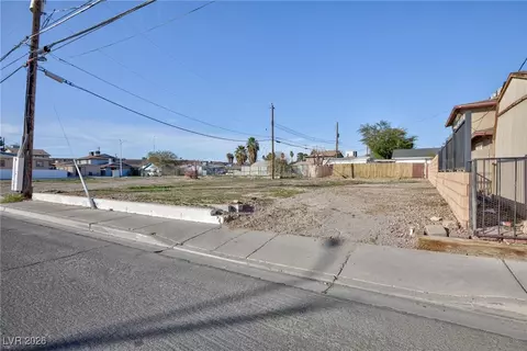 108 E Tonopah Ave, North Las Vegas, NV 89030