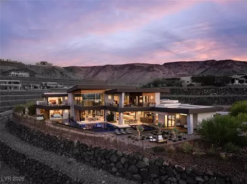 6 Vista Crescent Ct, Henderson, NV 89012