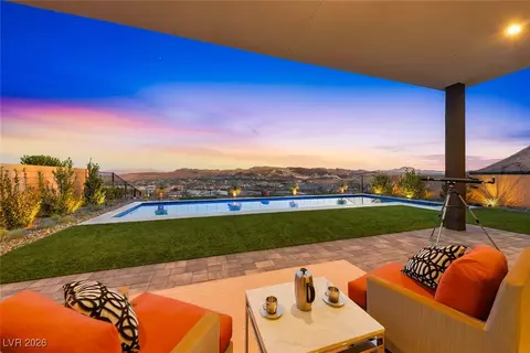 42 Sand Star Ln, Henderson, NV 89011