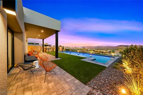 Exterior - 42 Sand Star Ln, Henderson, NV 89011 photo 9 of 17