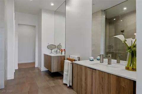 Bath - 42 Sand Star Ln, Henderson, NV 89011 photo 1 of 4