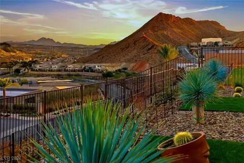 Exterior - 42 Sand Star Ln, Henderson, NV 89011 photo 12 of 17