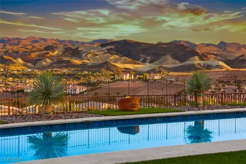 Exterior - 42 Sand Star Ln, Henderson, NV 89011 photo 11 of 17