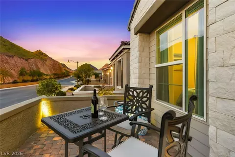 80 Tatahatso Point St, Henderson, NV 89011