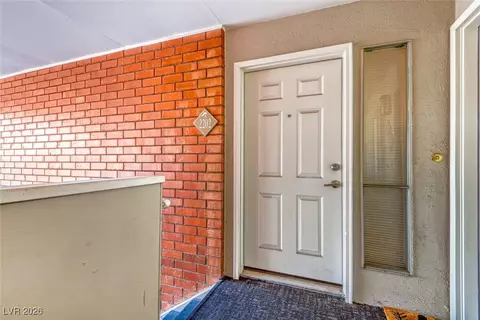 2878 Loveland Dr #2202, Las Vegas, NV 89109