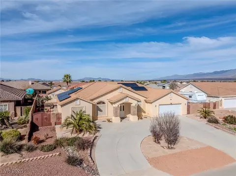 6830 Longmeadow Dr, Pahrump, NV 89061