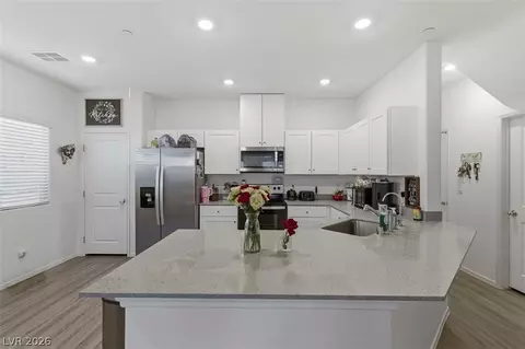 4760 Equinox Sky Ave #2, North Las Vegas, NV 89084