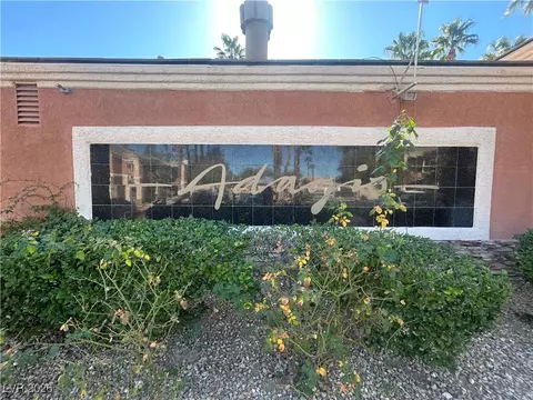 1512 Blackcombe St #203, Las Vegas, NV 89128
