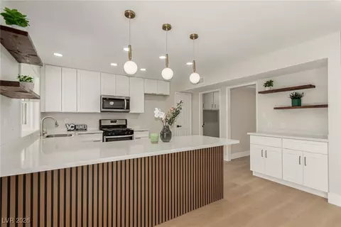 4143 El Oro St, Las Vegas, NV 89121