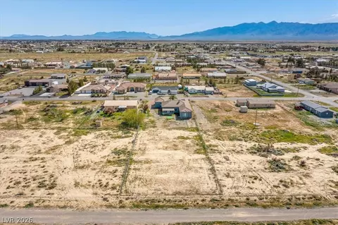 461 Gina St, Pahrump, NV 89048