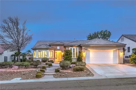 2072 Crown View St, Henderson, NV 89052