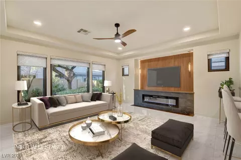 425 Proud Eagle Ln, Las Vegas, NV 89144
