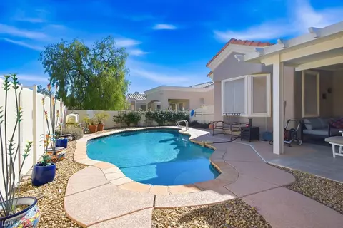 10304 Willamette Pl, Las Vegas, NV 89134