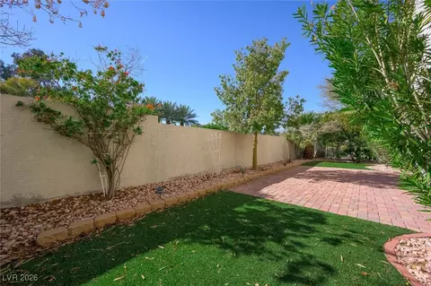 Exterior - 2107 Eaglepath Cir, Henderson, NV 89074 photo 4 of 11