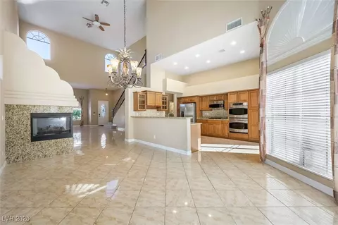 Living - 2107 Eaglepath Cir, Henderson, NV 89074 photo 6 of 11
