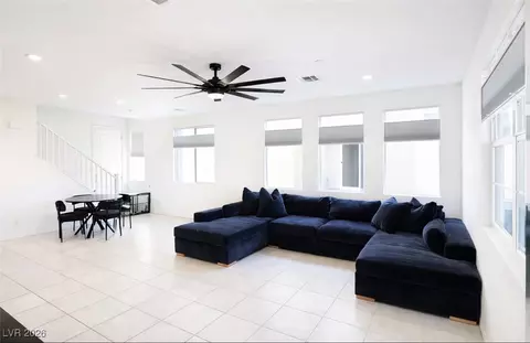 224 Vanhoy Ave, Henderson, NV 89011