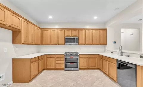 Kitchen - 2607 Dirleton Pl, Henderson, NV 89044 photo 2 of 2