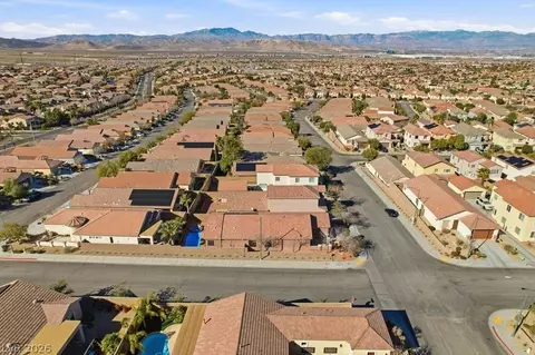 View/Area - 2607 Dirleton Pl, Henderson, NV 89044 photo 3 of 5