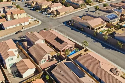 View/Area - 2607 Dirleton Pl, Henderson, NV 89044 photo 4 of 5