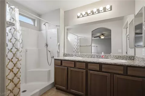 Bath - 2229 Chandler Ranch Pl, Laughlin, NV 89029 photo 1 of 4