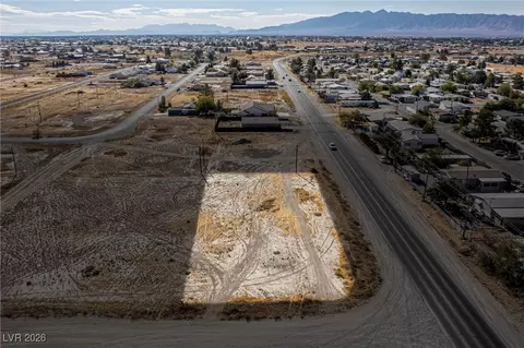 21 E Arizona St, Pahrump, NV 89048