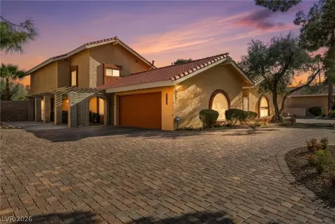 2930 Bel Air Dr, Las Vegas, NV 89109