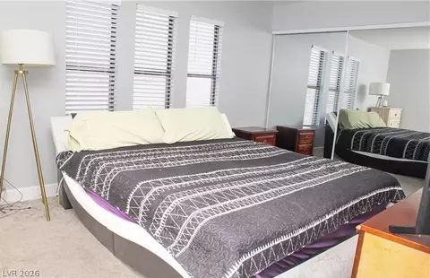 2080 Karen Ave #21, Las Vegas, NV 89169