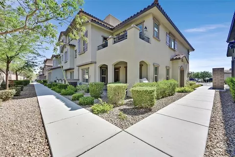 97 Lomita Heights Dr, Las Vegas, NV 89138